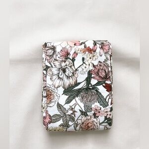 SnuggleHunny Kids Australiana Swaddle NWOT